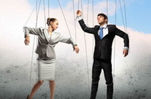 Read more about the article 5 ways mass media shape ideology and influence us  